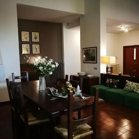 Hillside Semi-detached With Panoramic Views Schignano (Prato)