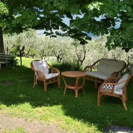 Hillside Semi-detached With Panoramic Views *