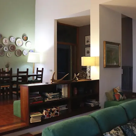 Hillside Semi-detached With Panoramic Views Schignano (Prato)