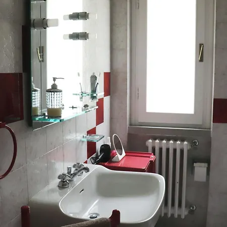 Hillside Semi-detached With Panoramic Views * Schignano (Prato)