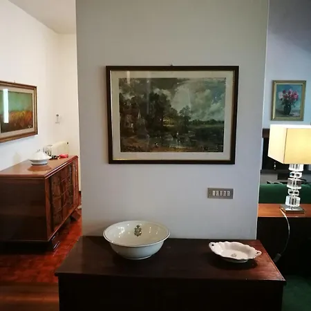 Hillside Semi-detached With Panoramic Views